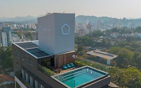 EDIFICIO UP - Loft próximo a Vila Germânica e FURB com vaga.